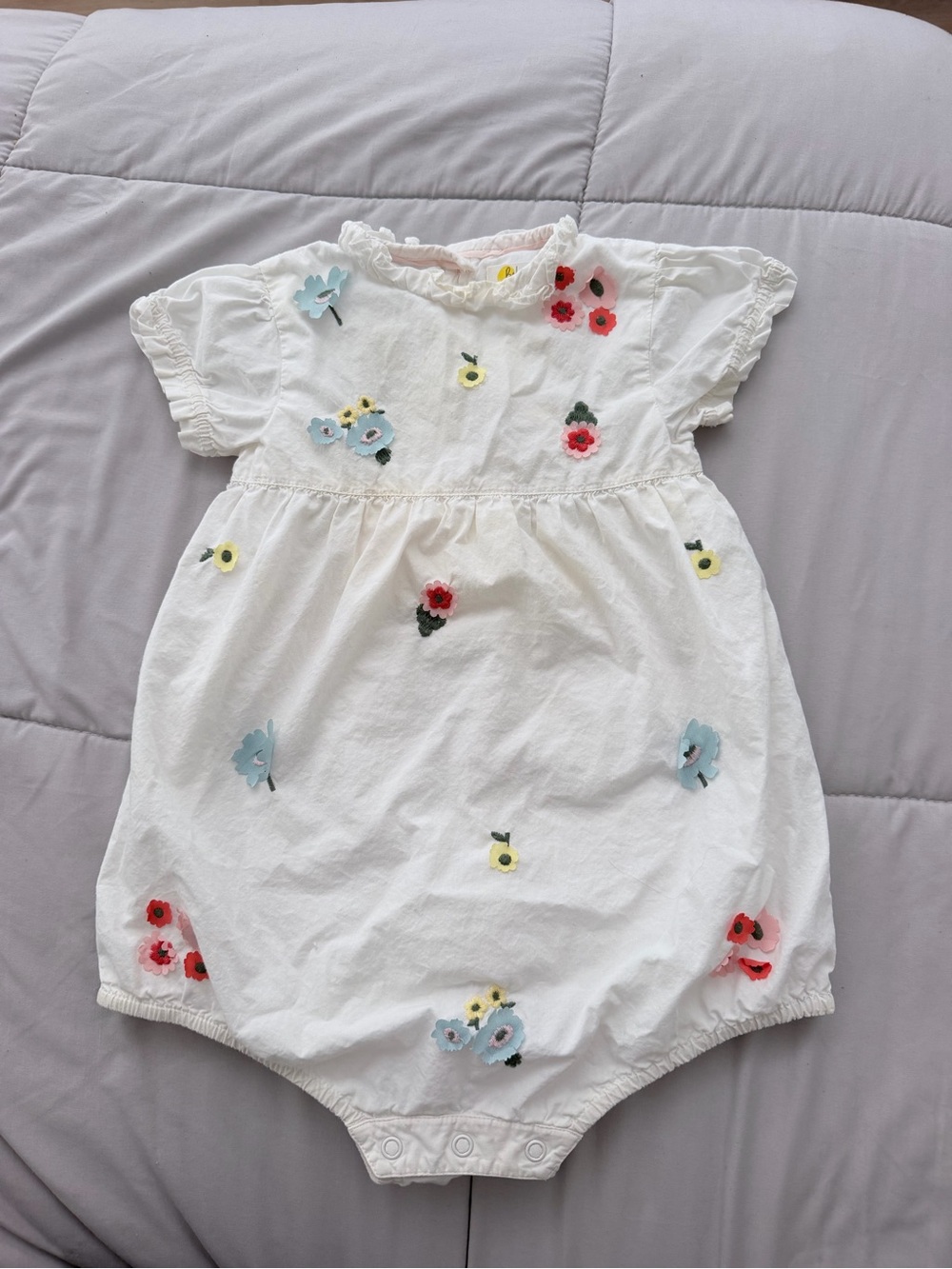 Baby Boden White Baby Floral Embroidered Bubble Romper